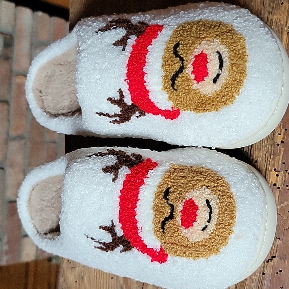 REINDEER SLIPPERS